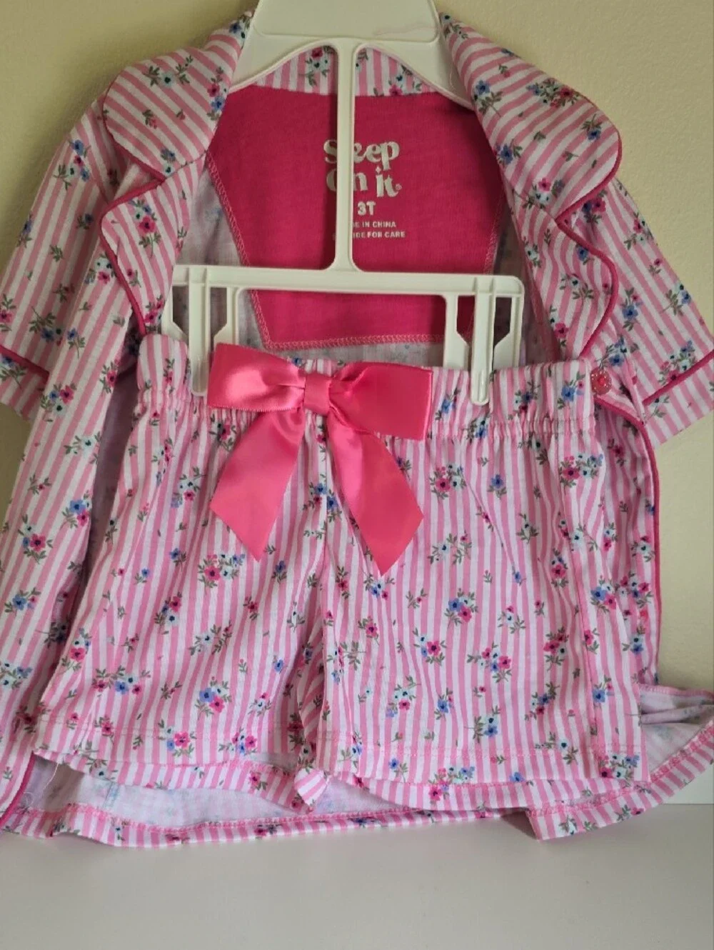 Sleep On It NWT Pink Floral Stripe Kids Pajama Set